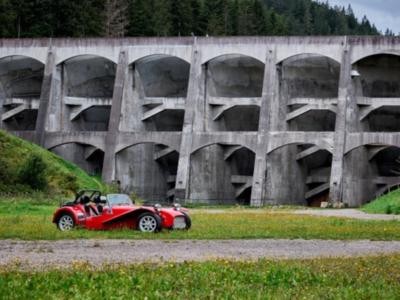 zum Vergrößern klicken Rundbögen der Linachtalsperre